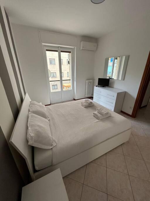 Cozy Apartment San Siro - Fiera Milán Exterior foto
