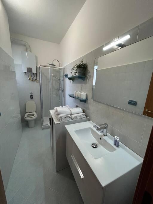 Cozy Apartment San Siro - Fiera Milán Exterior foto